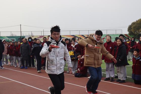 （校园新闻）数九寒天人心暖_html_2a49c504.jpg