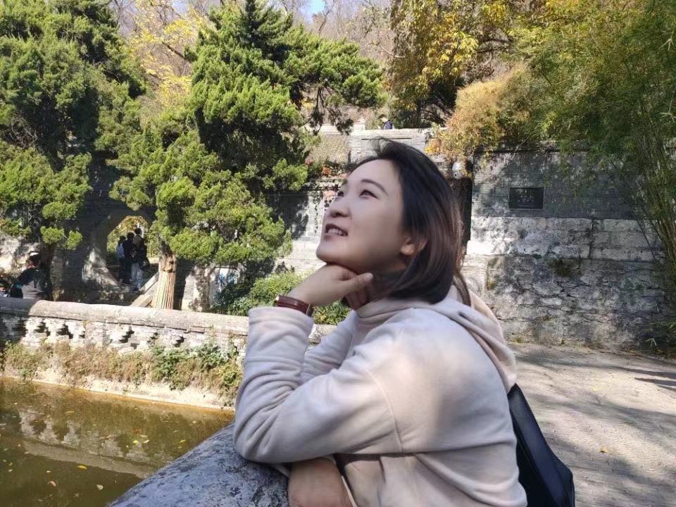 程露露个人介绍_html_431a3139.jpg
