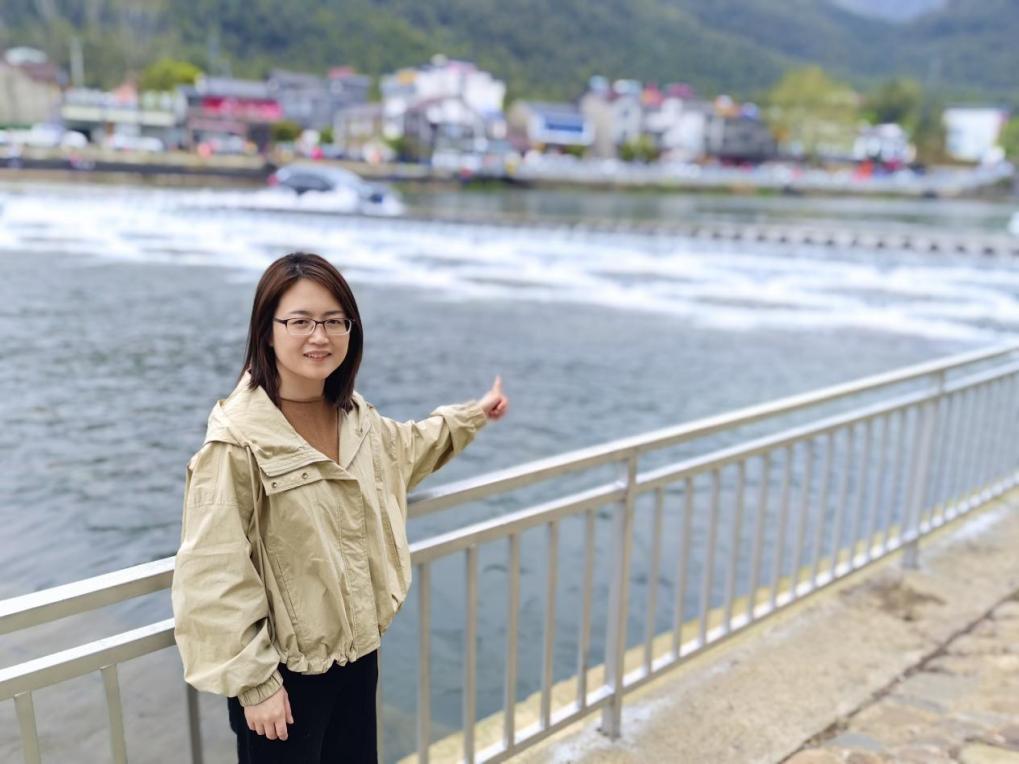 宋亚楠介绍_html_71458e17.jpg