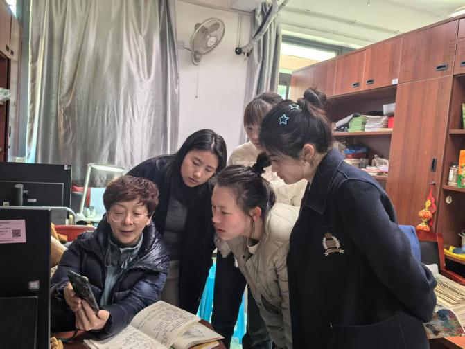 【金小·方堂问道】“研”途携手共成长,思维共振燃星火——记金陵小学顾维平特级团队语文教研活动_html_21de0198.png