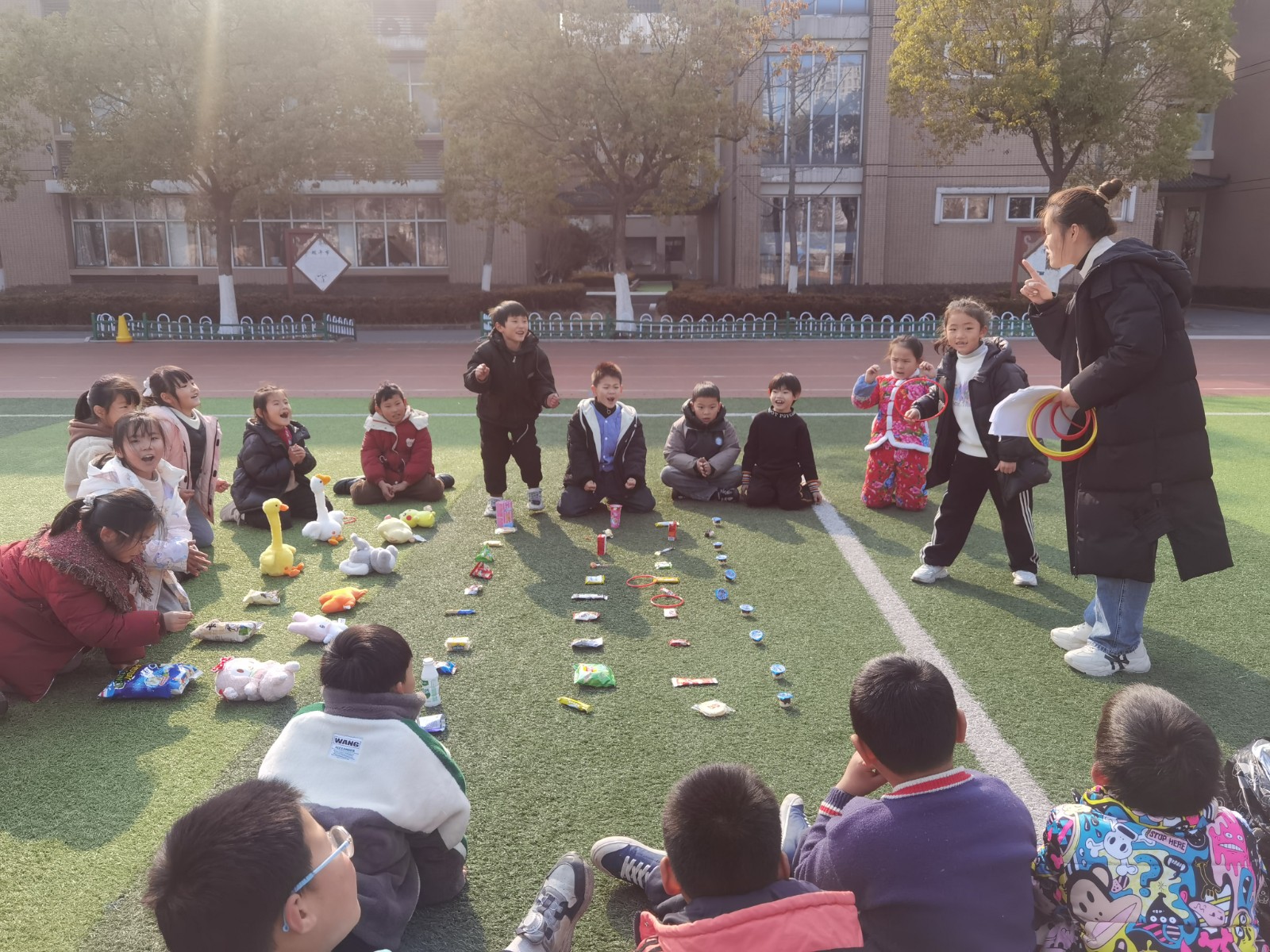 【花港一小】正视困难与挫折 ——花港一小第十九周主题班会