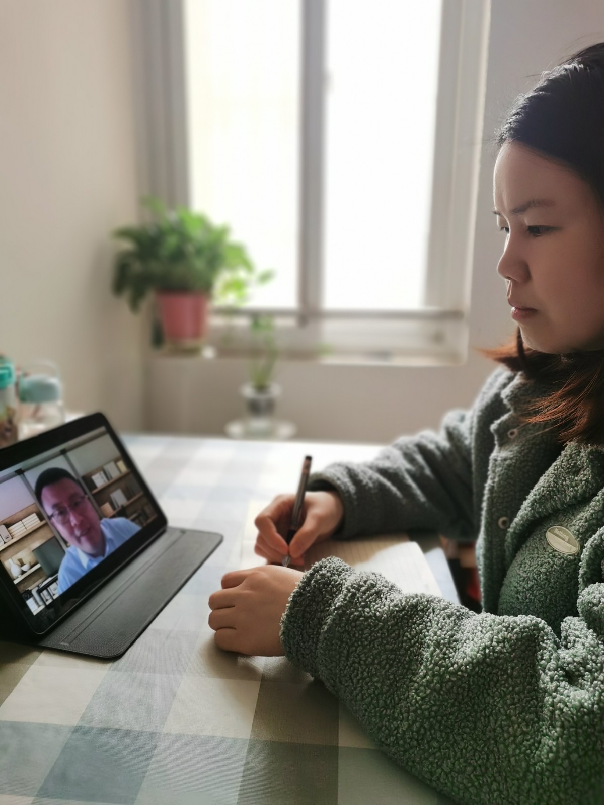 周少婷听课照.jpg
