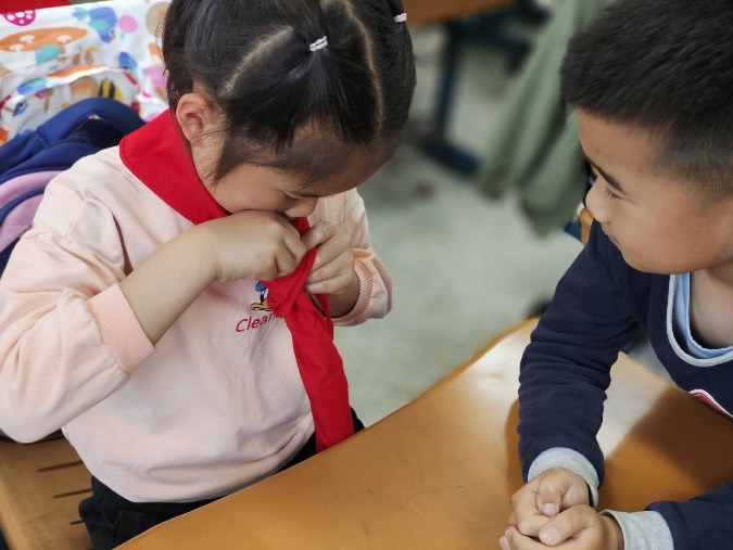 【花港一小】花港第一小学第十三周主题班会