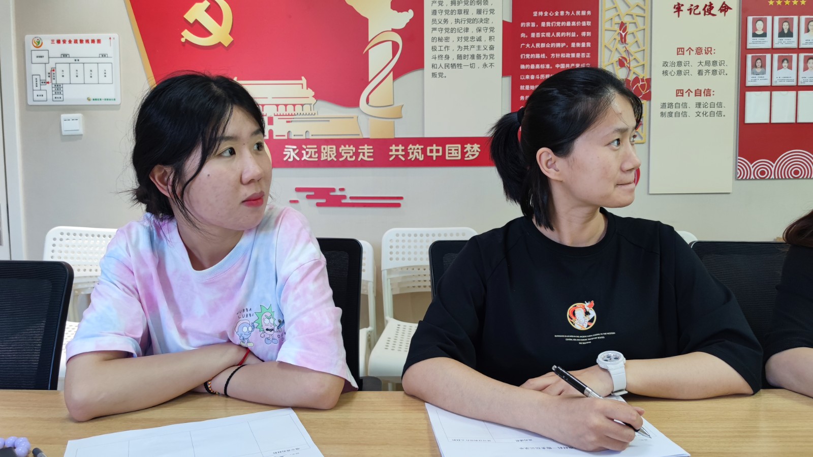 数学组教研 (3).jpg
