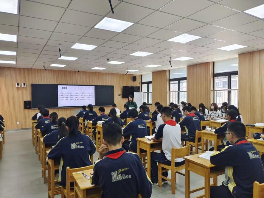 【纯正迈中·王行升名师工作室】基于语文教学设计的“三度”——记特殊教育师范学院见习活动_html_m67fe0bdf.jpg