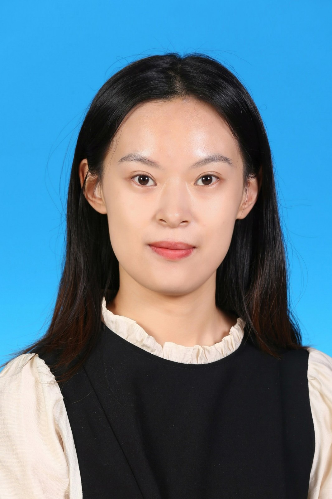 毛铭证件照.jpg