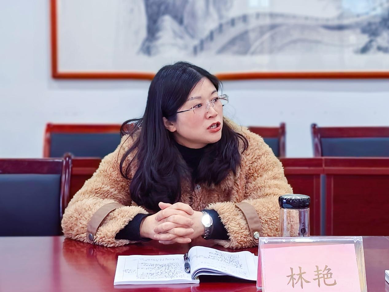 3.4区教研员陈新涛老师进校听课评课活动侧记_html_b4cba5f.jpg