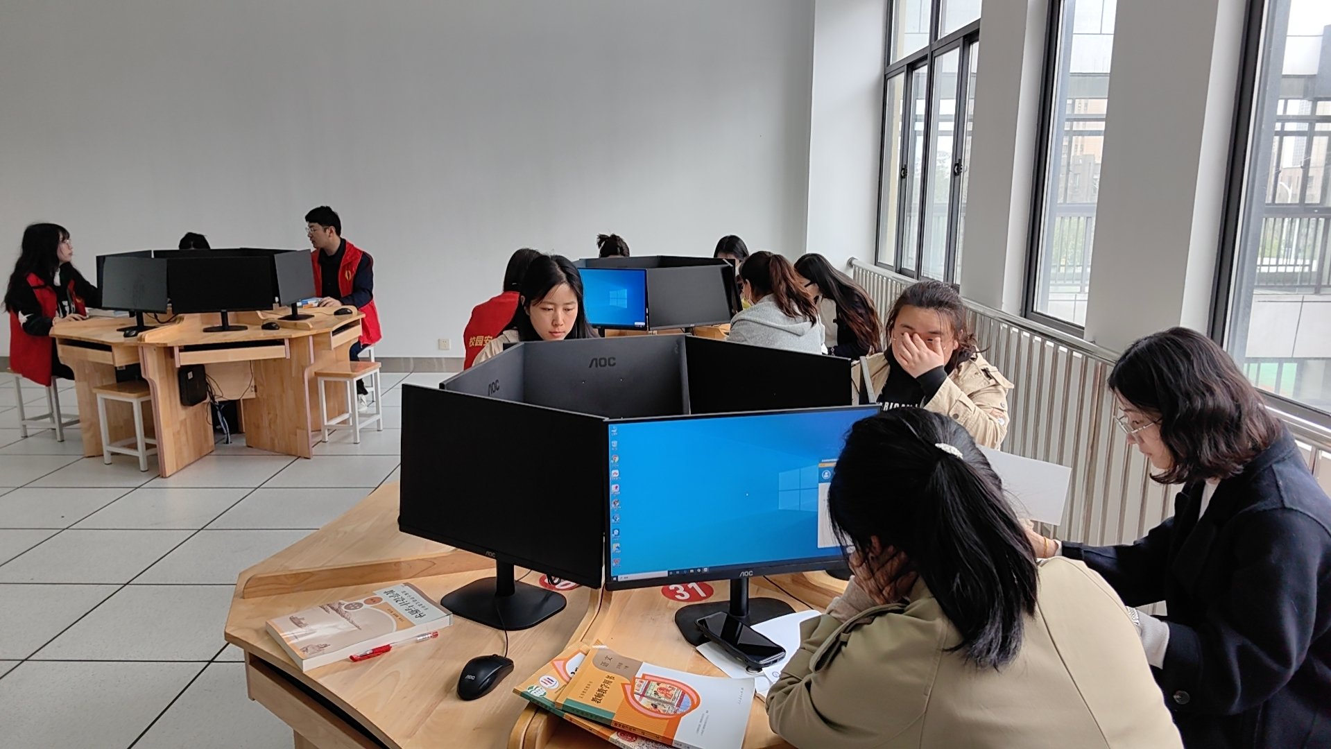【正学丁三·教学】“聚”集体智慧 “备”精彩课堂——南京市丁家庄第三小学语文组集体备课活动侧记_html_16eb139.jpg