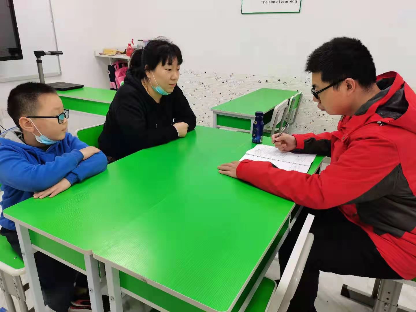【正学丁三】情系学生 倾听花开_html_35585cb0.jpg