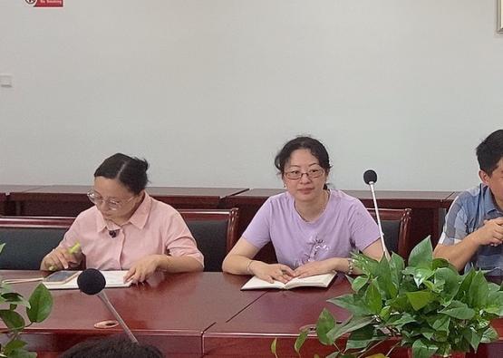 迎接新教师报道_html_m50a3de27.jpg