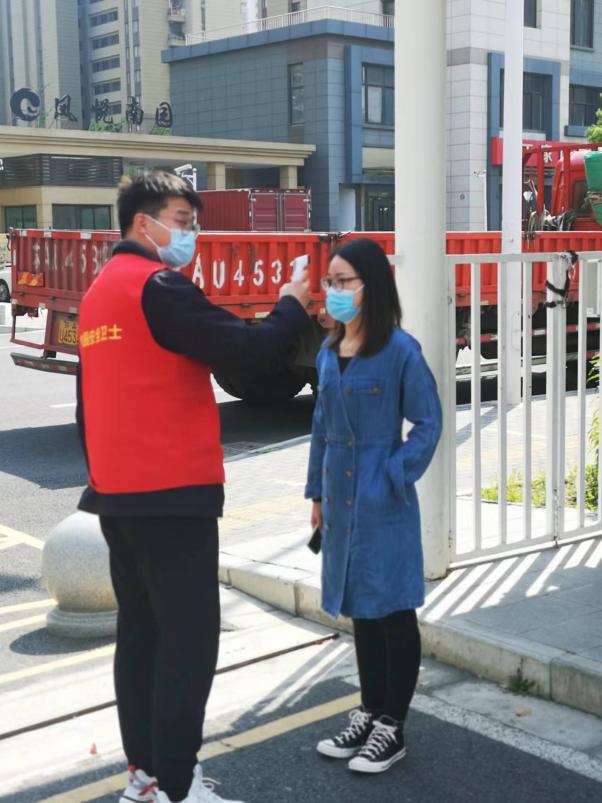 【正学丁三】筑牢防线，全力以“复”——丁家庄第三小学返校复学疫情防控演练侧记_html_mff6c040.jpg