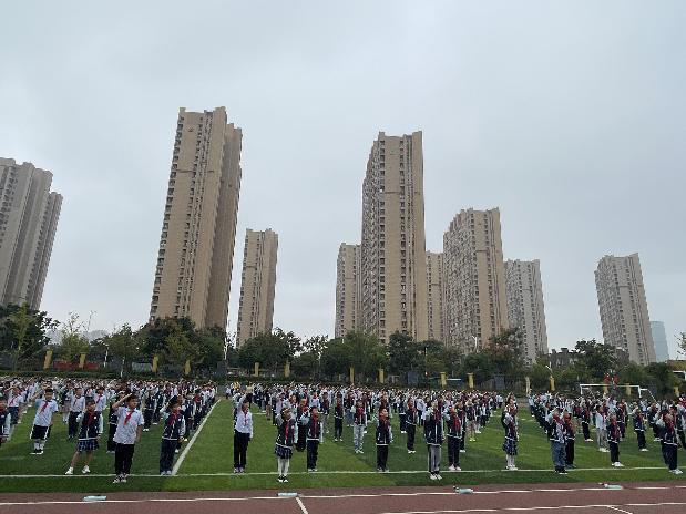 【正学丁三】“与国同庆，与国同行”——南京市丁家庄第三小学第一学期国庆主题升旗仪式侧记 _html_m1a64b6ff.jpg