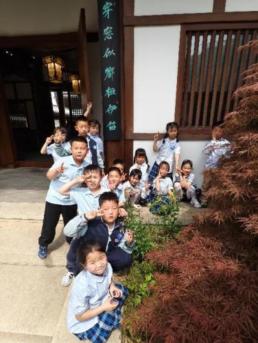 春季社会实践活动报道(1)_html_m953dcfa.jpg