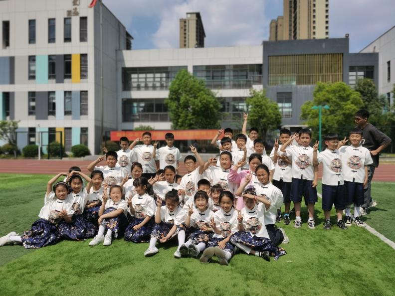 【正学丁三·德育】“守护心灵，关爱成长”——2023-2024第二学期南京市丁家庄第三小学三年级成长礼活动侧记_html_m3d3dafb0.jpg