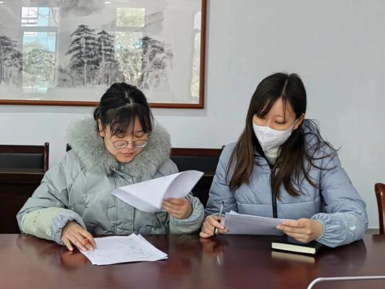 课题交流会报道111_html_m624ba03d.jpg