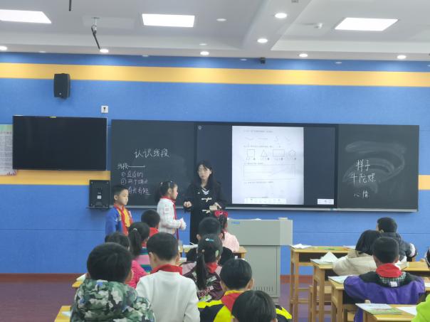 11.18李小凡 教研报道(3)_html_2afbedbb.jpg