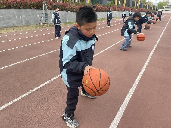 【正学丁三】动感篮球，快乐我秀——丁家庄第三小学“篮球节”活动_html_713d5645.jpg