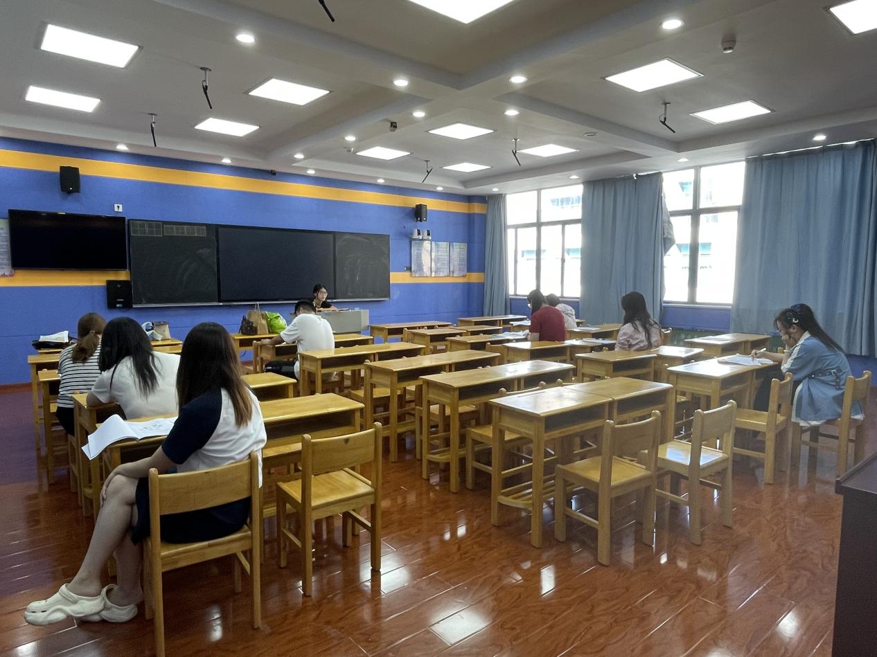 10.10满媛 红枫杯报道_html_3aacd819.jpg