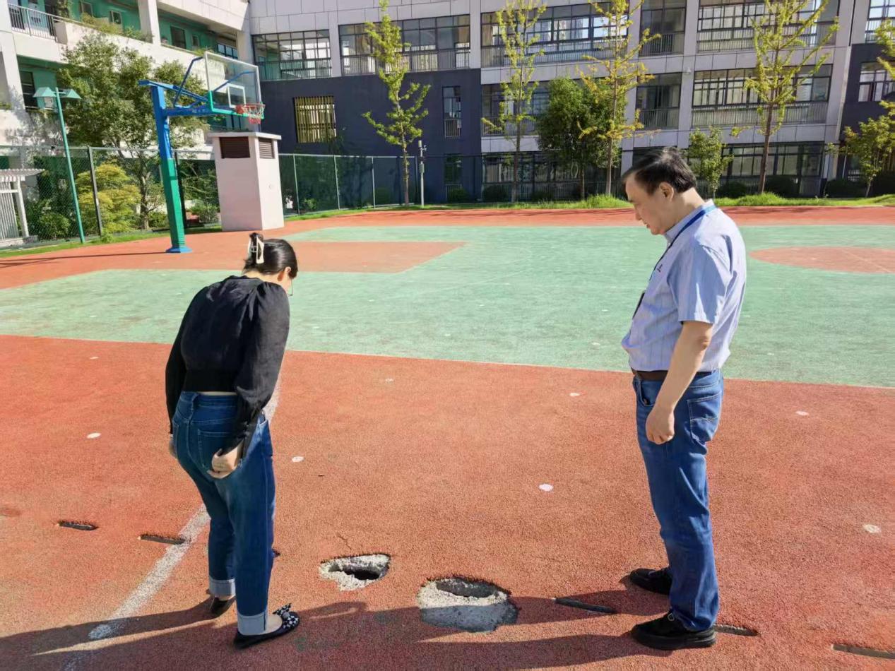 报道_html_56153af0.jpg
