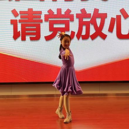【正学丁三】初心承百年，雏鹰竞未来_html_m2af1c56.jpg