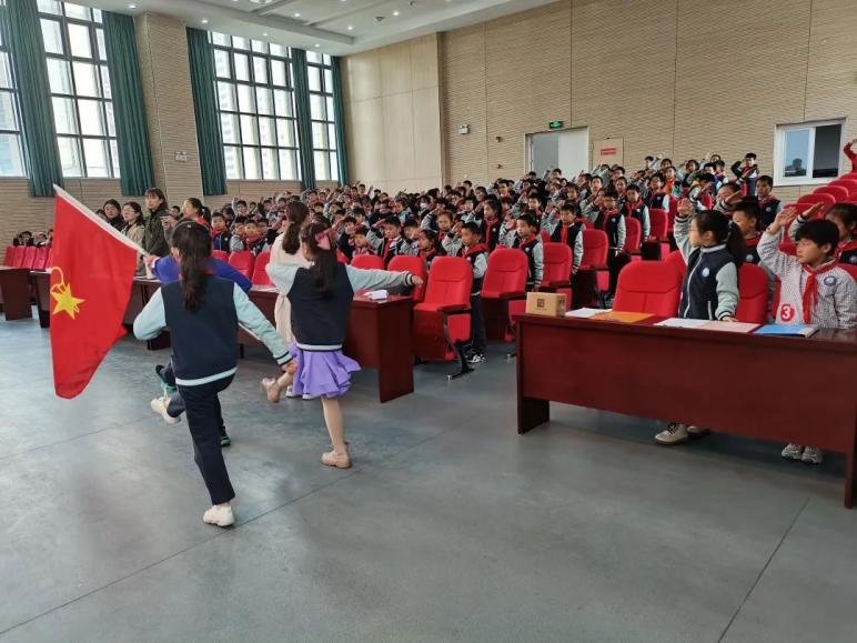 【正学丁三】初心承百年，雏鹰竞未来_html_770a8448.jpg