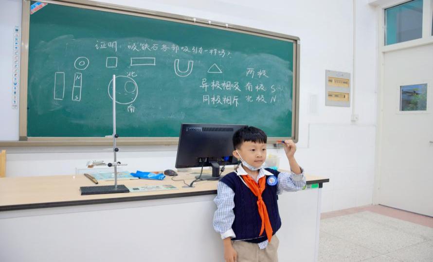 课程报道_html_m101fc95c.jpg