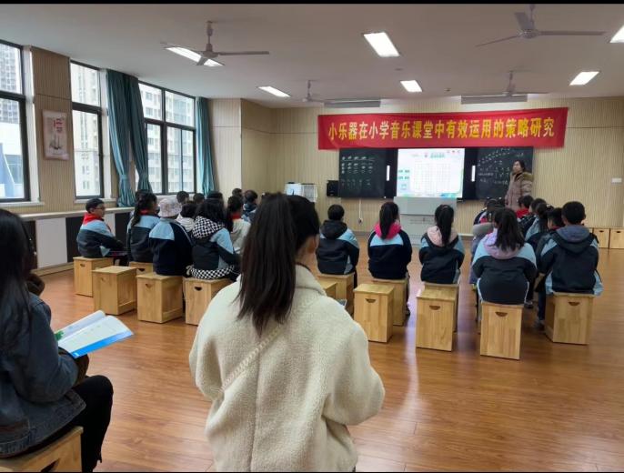 正学丁三（音乐组）1_html_m678dd965.jpg