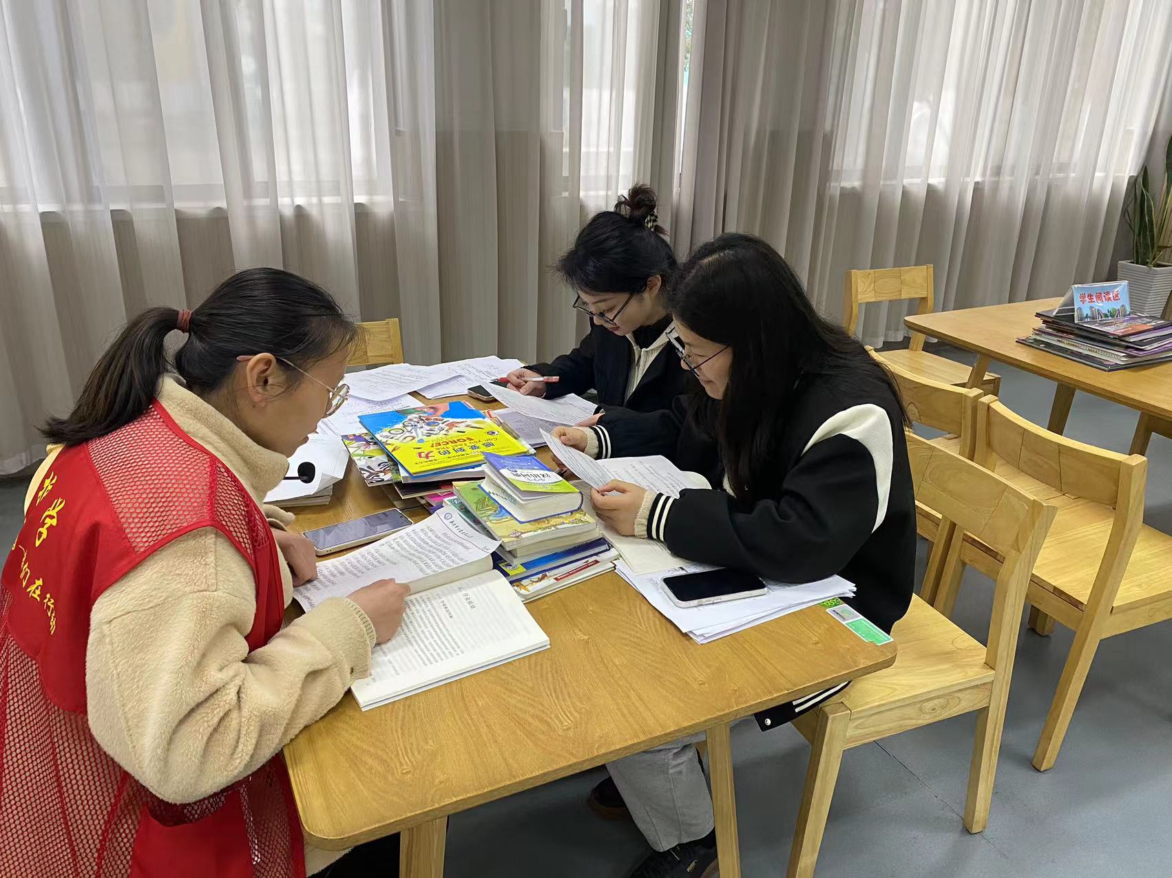 【正学丁三·教学】理论引新路，研学促成长_html_2590cb65.jpg