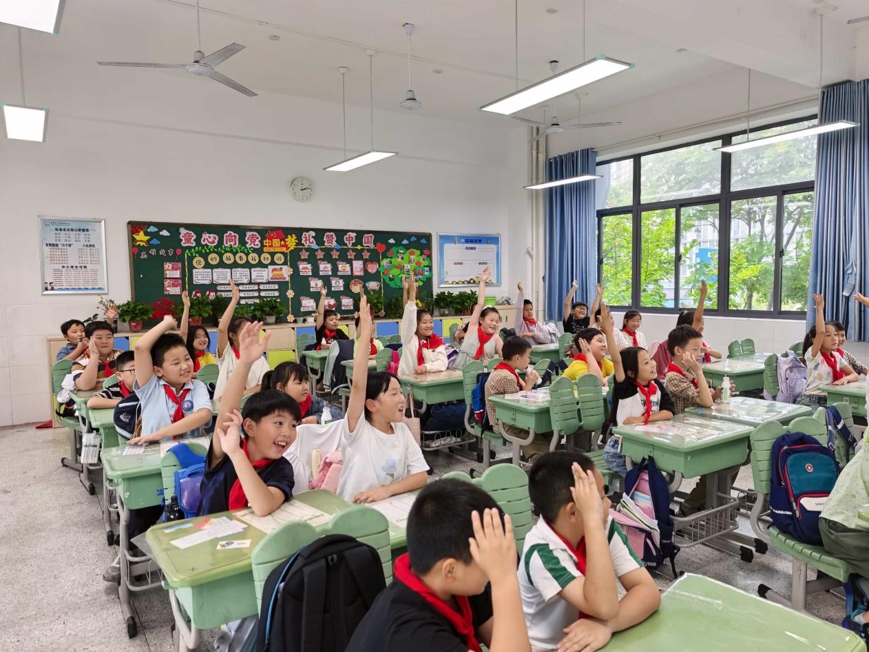 【正学丁三·德育】共育自然认知，昆虫课堂启智——南京市丁家庄第三小学第四期魅力家长进课堂(1)_html_a35b82b.jpg
