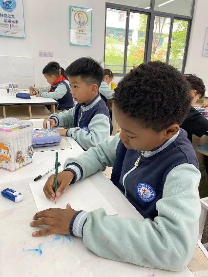 【正学丁三】翰墨盈香，炫彩童心——丁家庄第三小学“艺之独秀”嘉年华活动“书苑”中期考核活动侧记_html_68510381.jpg