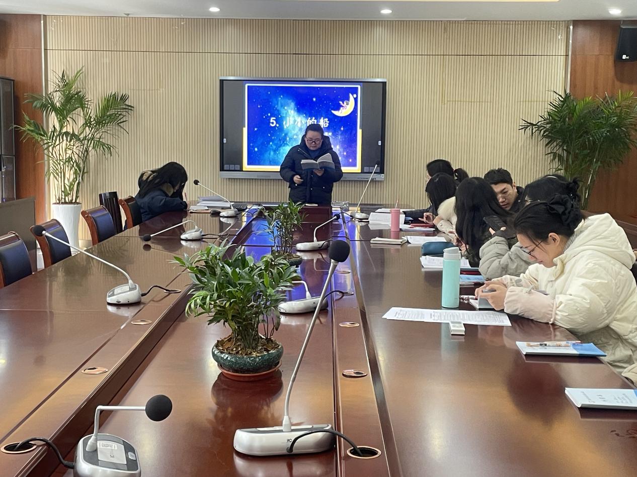 【正学丁三】教研促成长 谱写新篇章——丁家庄第三小学语文组校本研修活动侧记_html_7f18bc0a.jpg