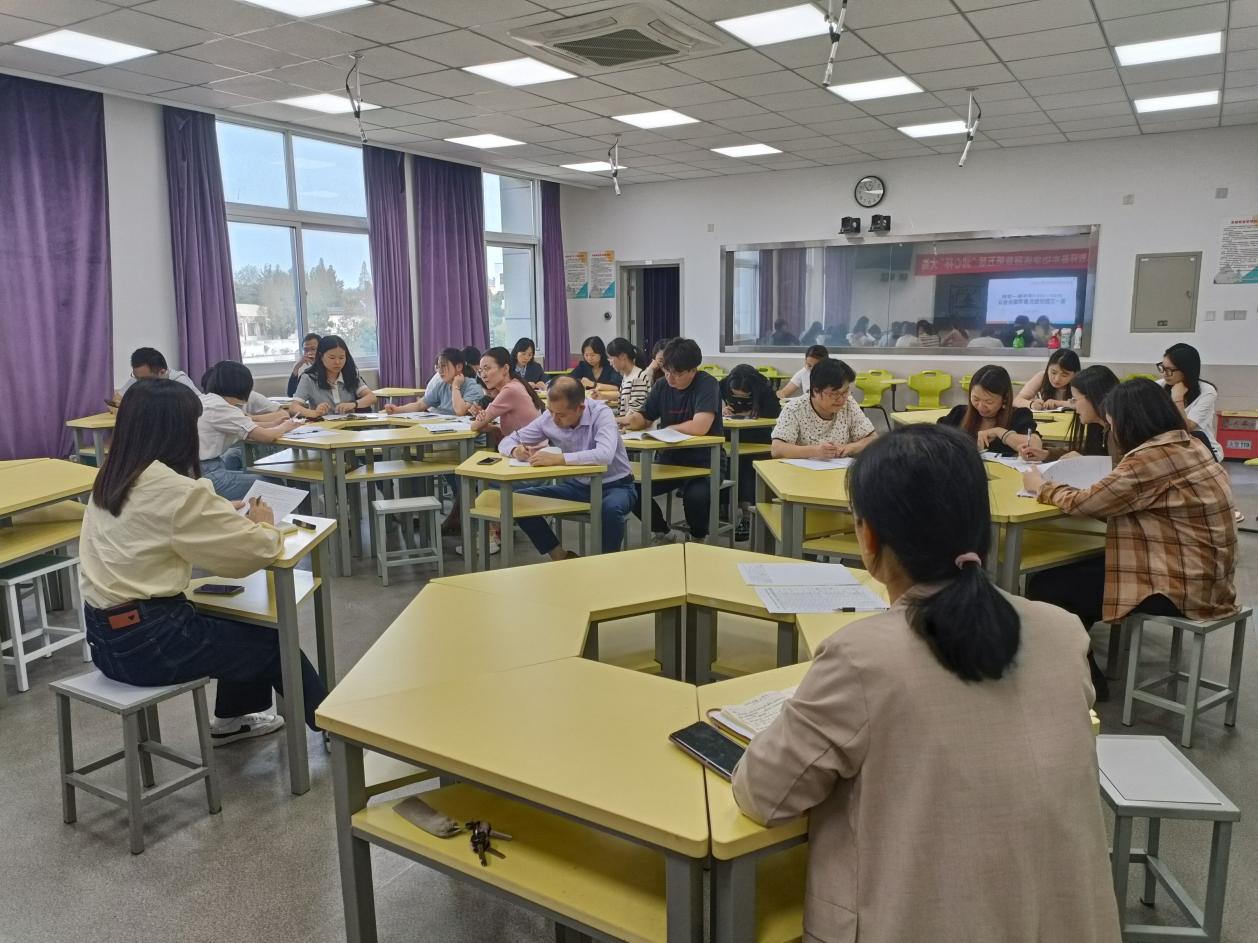 9.23教备组长会议新闻(1)_html_609ef7d7.jpg