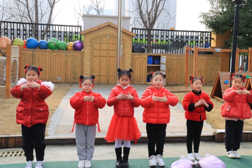 生命迈幼 花样童年_html_6aeb6531.jpg