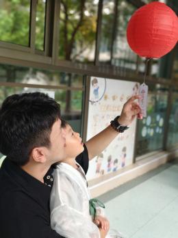 2024.9.13仇琦【生命迈幼·童年畅玩】又见月儿圆 “童”享好时节——记迈幼瑜憬湾分园中秋节活动_html_m5f5105fc.jpg