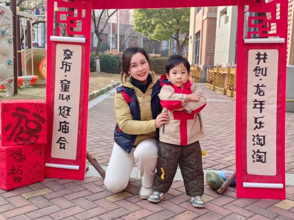 师德报道2_html_6f70dd56.jpg
