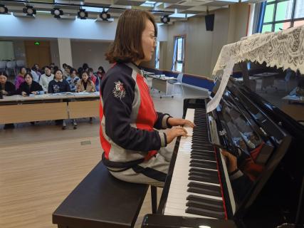 以赛促教，“技”展风采——迈幼嘉誉山分园教师技能技巧大赛_html_7f9460eb.jpg