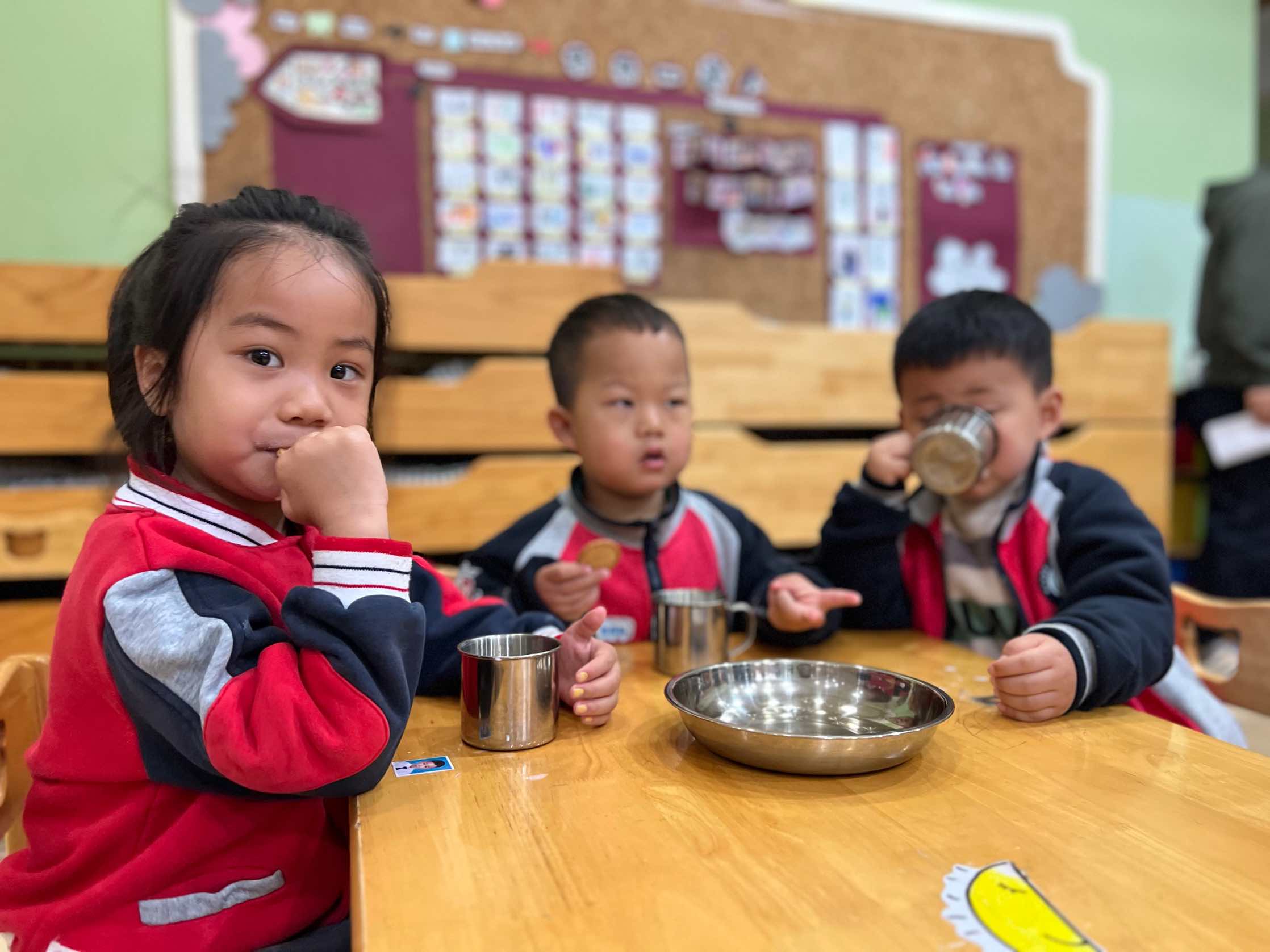生命迈幼·校园新闻】“伴”日有约，“游”见精彩——迈幼一园小班家长开放日 (2)(1)(1)_html_m29a9c53f.jpg