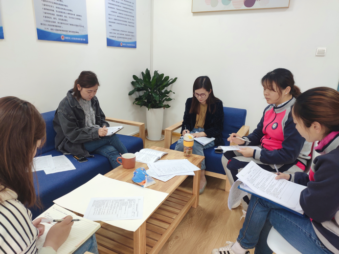 【生命迈幼 教育科研】梯队教学促发展，观摩研讨共成长_html_m53c68a83.png