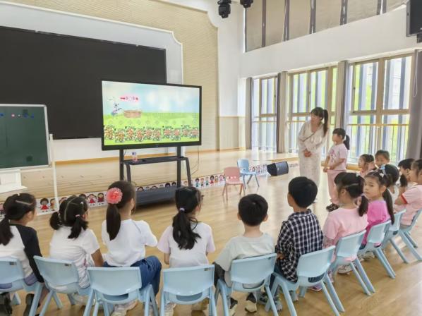 2025.5.6李文欣【生命迈幼 教育科研】从情境到思维 数学活动互动策略研磨——记迈幼数学教研_html_5a56d5fe.jpg