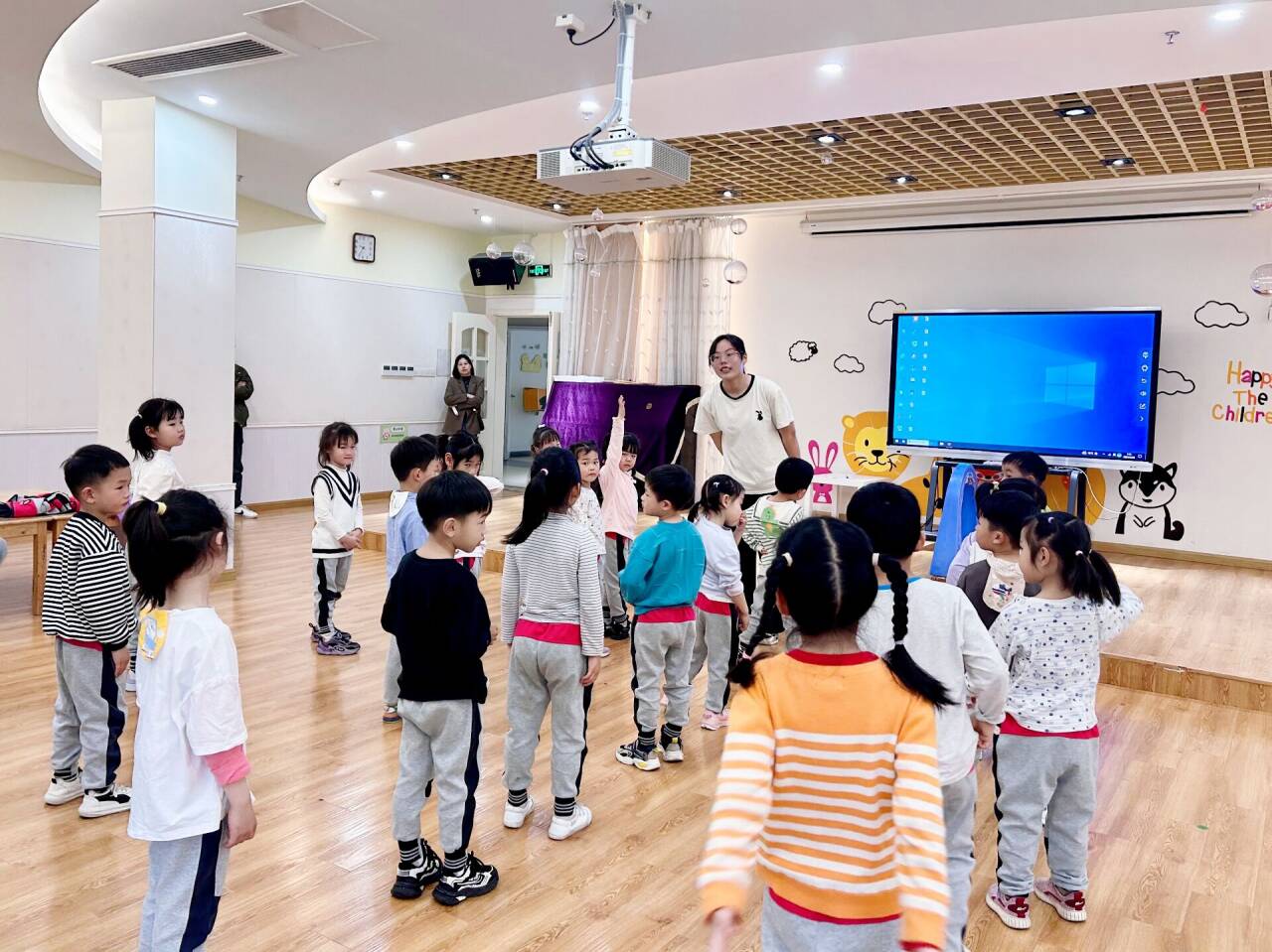 最美下雨天，“幼”与你相见——迈幼三园中班组家长开放日活动陈丹琴_html_m2e771f96.jpg