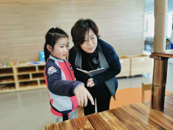 【生命迈幼·校园新闻】聚焦创造性游戏 研以共学促成长_html_m225df869.jpg