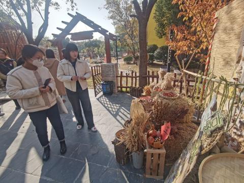 迈幼嘉誉山分园接待侨康路幼儿园参观活动(1)_html_b7404d6.jpg