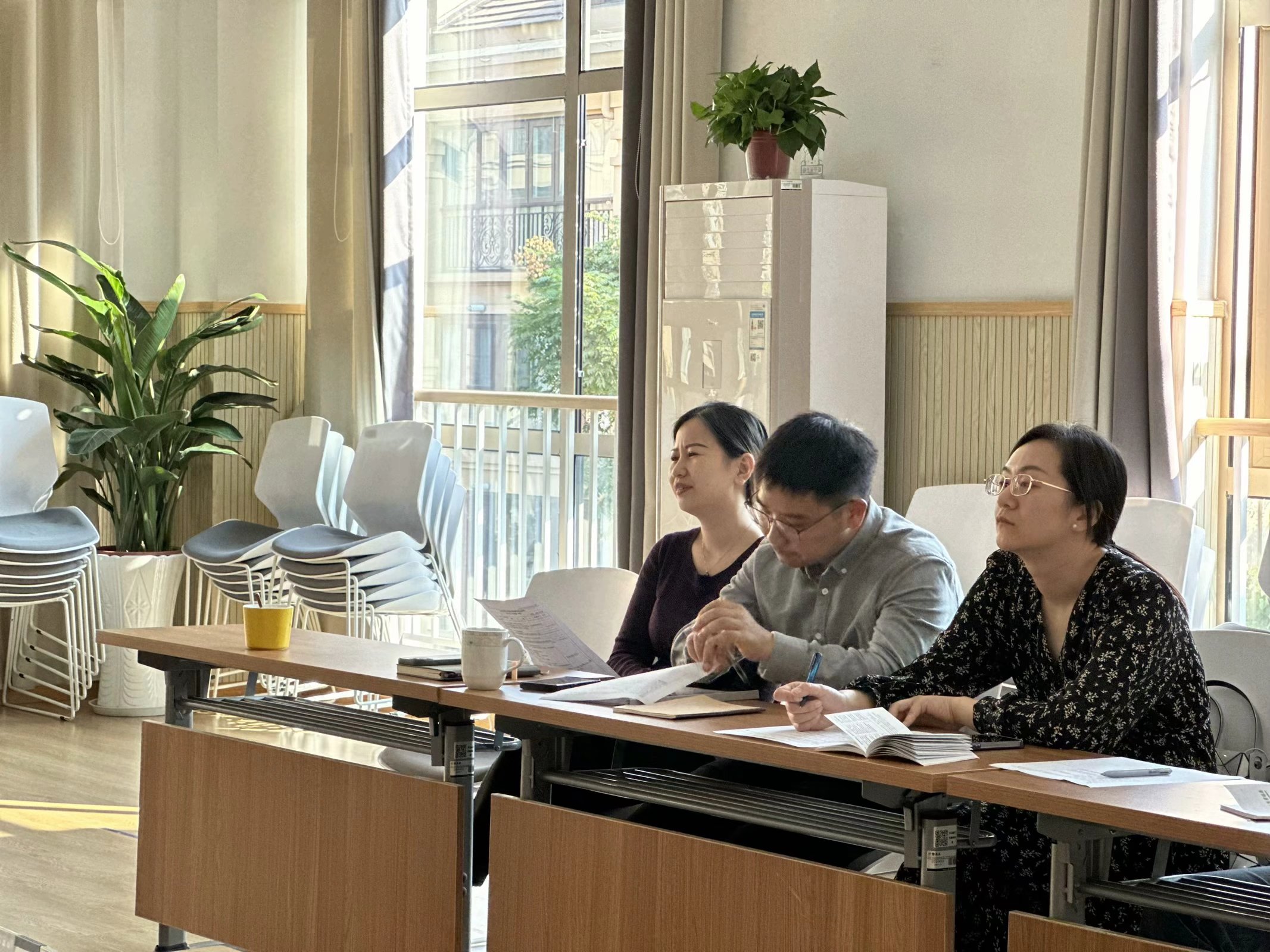 定稿：【生命迈幼·校园新闻】聚力省优，逐梦前行——迈幼嘉誉山分园迎接区教师发展中心进行省优创建指导_html_56f05d23.jpg