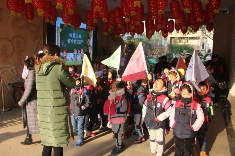 亲生命暖社区 知行合一伴成长_html_m58a97516.jpg