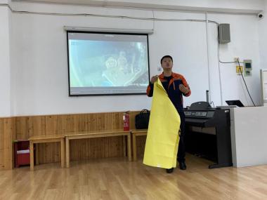 安全第一_html_16f1e9b4.jpg
