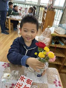 20230531【生活燕幼·园区动态】燕幼中心园：“携手共育  一路’童‘行”—小、中、大班资源团活动_html_m4f131838.jpg
