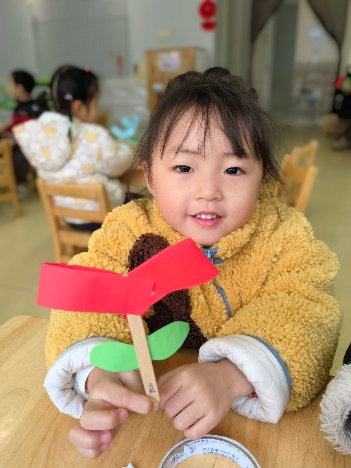 20240308【生活燕幼&middot;园区动态】新城分园：阳春三月，感恩有你——三八妇女节活动_html_3e85c29d.jpg