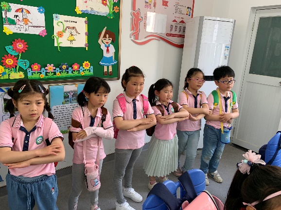 走进小学_html_5226db1.jpg