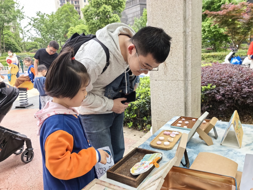 20240429 【生活燕幼·园区动态】“展劳动之美，育劳动之乐”——五一劳动节活动_html_m7cb76975.jpg