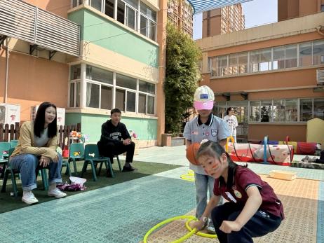 【生活燕幼·园区动态】下庙分园：“大手牵小手，球趣乐无穷”——小中班运动会_html_34a0d66c.jpg